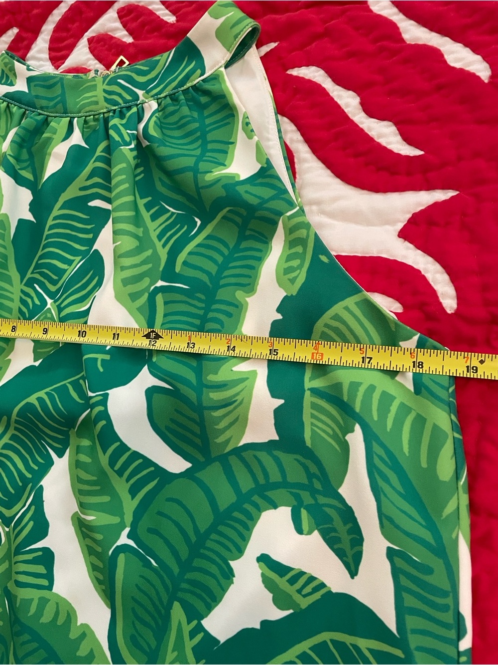 Sail to Sable Banana Leaf Print with Crochet Trim Halter Top in Medium NWOT - Picture 12 of 13